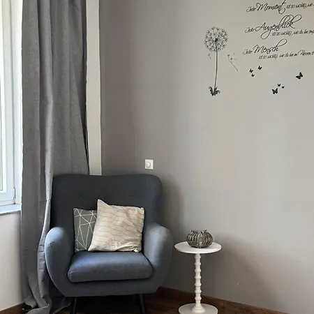 Themenzimmer Pusteblume Naehe Hauptbahnhof בית אירוח דיסבורג