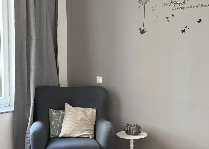 Themenzimmer Pusteblume Naehe Hauptbahnhof Privat bolig Duisburg